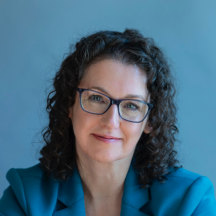 Diane Yentel headshot